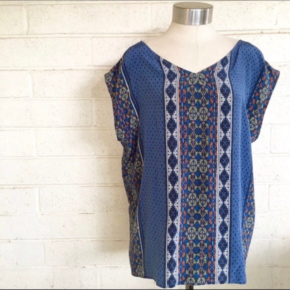 Tiff by tt Silk Blouse - Picture 3 of 5